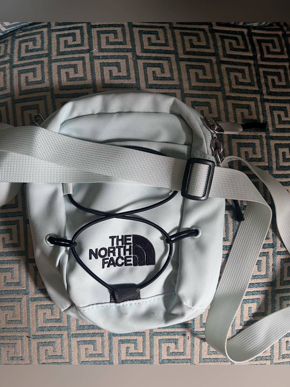 The North Face Light Mint crossbody Black Bungee